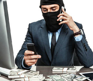 Замена номера: мобильные операторы и банки предупреждают о новой волне мошенничества