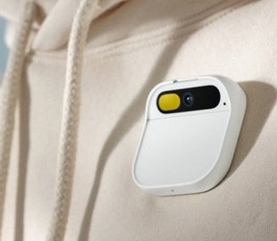 Без екрана, зате з ШІ: де прилад Ai Pin зможе і не зможе замінити смартфони