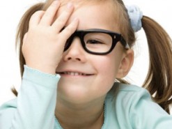  Дитяча косоокість може розвинутися через смартфони