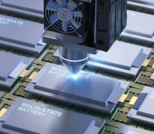 Винайдено батарею майбутнього: працює в 4 рази швидше за звичайну і не горить