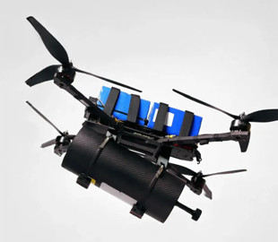 Українські розробники представили новітній FPV-дрон Веспа-15 на оптоволокні