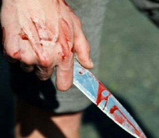 Чоловіка, який порізав молодого хлопця на Рівненщині, визнали психічно хворим