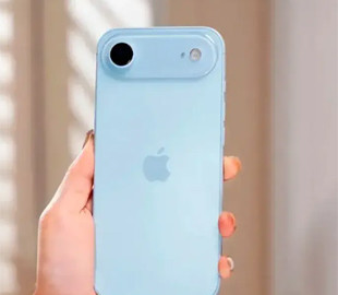 Показано iPhone 17 Air у кольорі Sky Blue