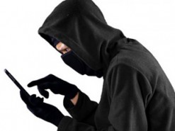 Чоловік добровільно перерахував аферистам майже 33000 гривень