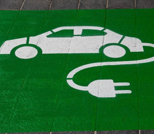 Кінець епохи: Volkswagen позмагається з Tesla за лідерство на ринку електромобілів