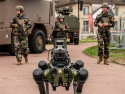 Роботів-собак почали використовувати у військових цілях: що відомо