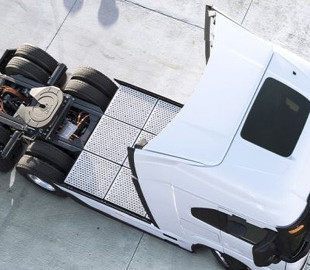 LG Energy Solution будет снабжать батареями электрические грузовики Nikola Tre