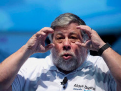 Стив Возняк посоветовал Apple разделиться на несколько компаний