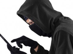 Чоловік за одну мить позбувся майже 50 тисяч гривень