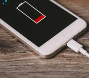 Три неочевидні причини, чому смартфон швидко розряджається