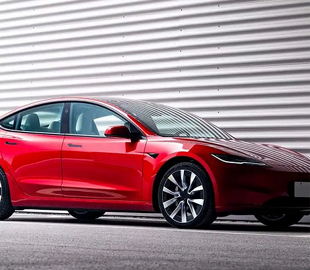 Продаж Tesla китайського виробництва обвалився