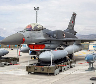 Турецькі розробники оснастили винищувачі F-16 системами електронної розвідки EDPOD