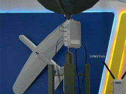 Українські дрони на виставці в Ер-Ріяді: БПЛА Loki з розмахом крил 1,5 м важить лише 4,5 кг