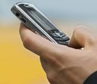 «З міркувань безпеки». У Москві можуть відключити мобільний звʼязок на Новий рік, щоб росіяни не дивились «непотрібні ролики»