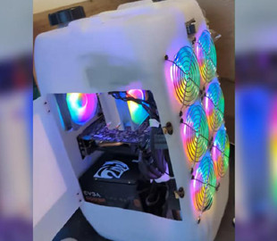 Користувач зібрав найгірший ігровий ПК у корпусі з пластикової каністри