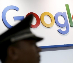 Российский регулятор возбудил дело против Google из-за запрещённого контента в поисковике