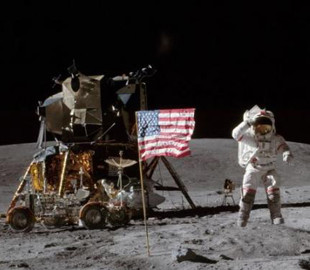 Уряд США схвалив розвиток залізничної мережі на Місяці