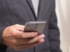 В Україні банки вирішили запустити продаж держпаперів зі смартфона