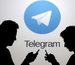 Битва за Telegram: отключат ли в России интернет