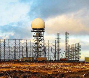 Почему армия путина проигрывает спутниковую войну