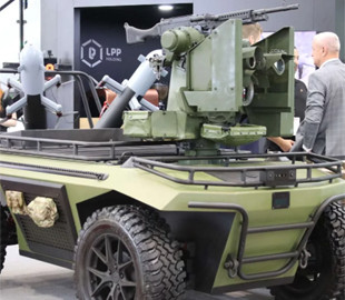 Чеські розробники інтегрували кулемет M249 Machine Gun у роботизовану платформу UGV