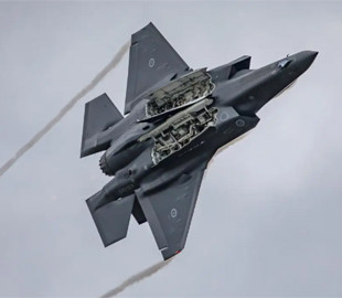 Американські розробники представили вдосконалений багатоцільовий винищувач F-35A Lightning II