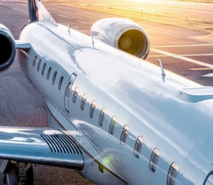 Інтернет від SpaceX з’являється на літаках разом зі Starlink Aviation