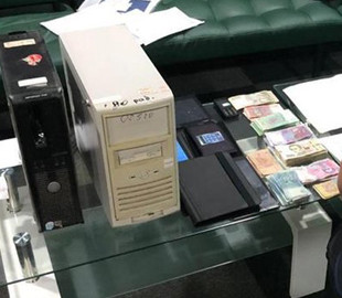 На Житомирщині під виглядом кальянних та спортбарів працювала мережа підпільного грального бізнесу