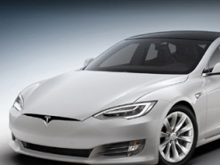Tesla оказалась безопаснее других автомобилей в 10 раз, но все не так просто