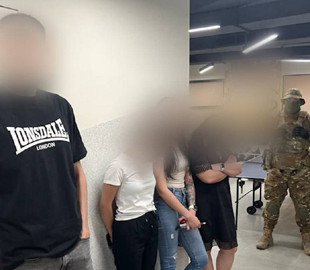 Кіберполіція припинила діяльність шахрайських саll-центрів у трьох областях України