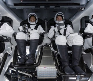 В SpaceX рассказали о самочувствии первой гражданской миссии на орбите
