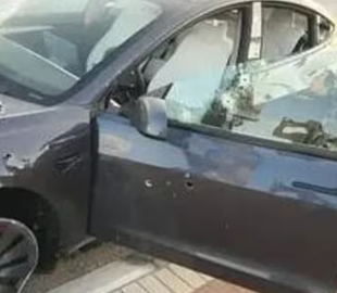 Tesla зі спущеними шинами відірвалася від бойовиків ХАМАСу і врятувала життя ізраїльтянину