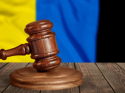 Суд засудив чоловіка за серію шахрайств та крадіжку в умовах воєнного стану