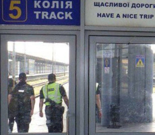 Робив селфі на даху електрички: у Києві помер чоловік після ураження струмом