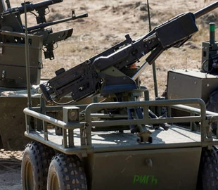 У МОУ розповіли про надзвичайні темпи розвитку українського зброярства