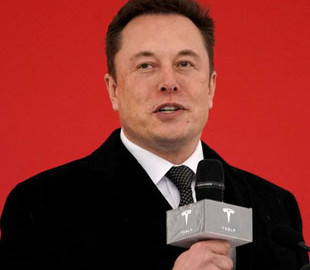Tesla потребовала уволить адвоката, допрашивавшего Маска