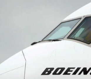 Компанія Boeing погодилася зі звинуваченням у катастрофах літака 737 Max