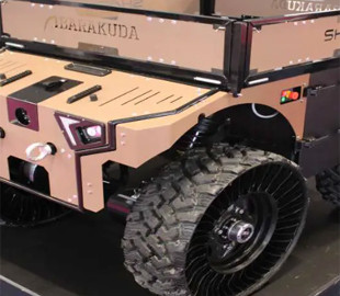 Французька компанія Shark Robotics представила наземний безпілотник Barakuda для тактичних операцій