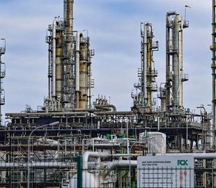 Німеччина забрала собі три російські нафтопереробні заводи на території країни