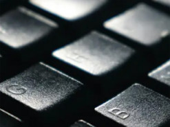 Клавіатура вашого комп'ютера повинна бути чистою: ось як це зробити правильно