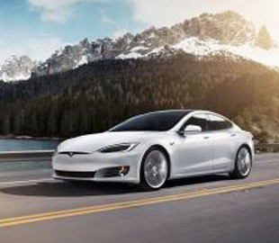 В США требуют отозвать 158 000 автомобилей Tesla из-за дефекта