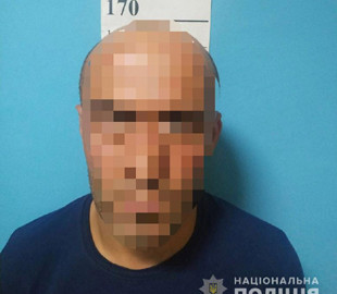 В Киеве на Гидропарке иностранец стащил у отдыхающего телефон