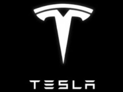 Экс-сотрудники Tesla жалуются на незаконные увольнения