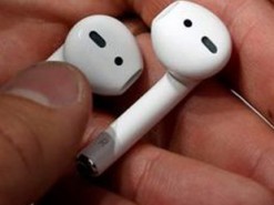 Наушники AirPods названы самым успешным аксессуаром Apple
