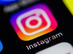 Инстаграм забанил аккаунт выбежавшей на поле в финале ЛЧ девушки