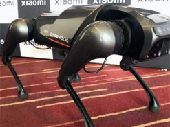 Xiaomi показала своего робопса вживую
