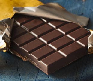 Новий стартап виготовляє "перші у світі" шоколадні батончики, вирощені в лабораторії