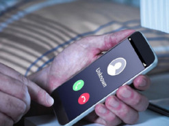 Телефонують і мовчать: чим небезпечні такі дзвінки і як з ними бути