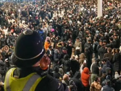 У Великобританії шахраї заманили тисячі людей на феєрверк, який не відбувся