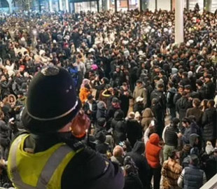 У Великобританії шахраї заманили тисячі людей на феєрверк, який не відбувся